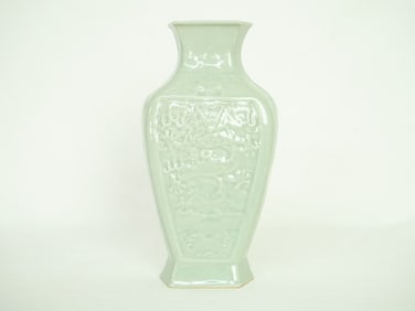 Chinese Celadon-Glazed 'Dragon' Vase