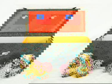 Pair of Chinese Porcelain Foodogs Made In Taiwan,1995