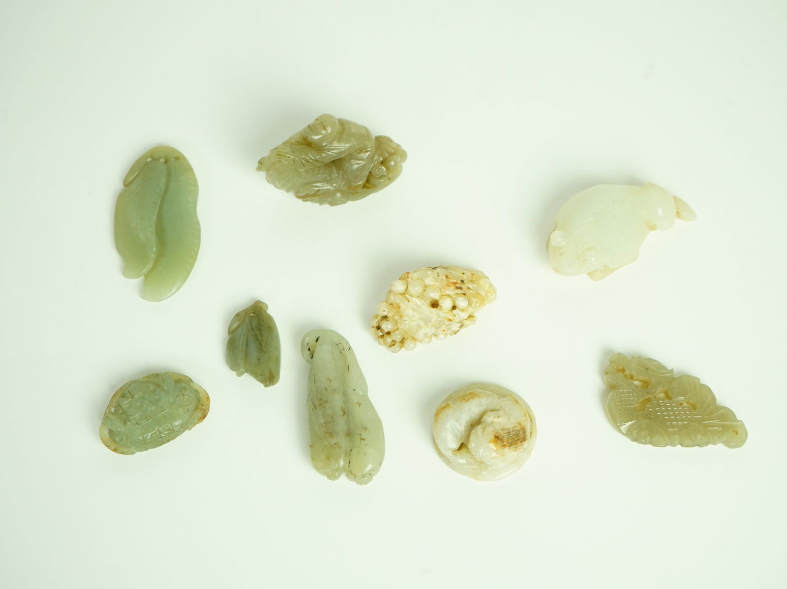 Lot of 9 Chinese Carved Jade Pieces (1 of 11)