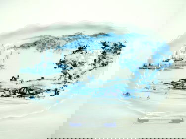 Fu Yiyao(Chinese, Fu Baoshi's Daughter,B. 1947) , Chinese  Blue and White 'Landscape' Plate