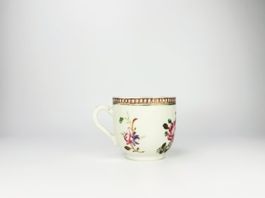 Chinese 18th C Export Famille Rose Porcelain Teacup, Qianlong Period