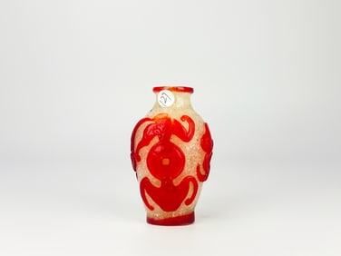 Chinese Craved Agate Snuff Bottle, Qing Dynasty