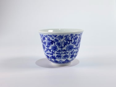 Chinese Blue and White 'Lotus' Tea Bowl