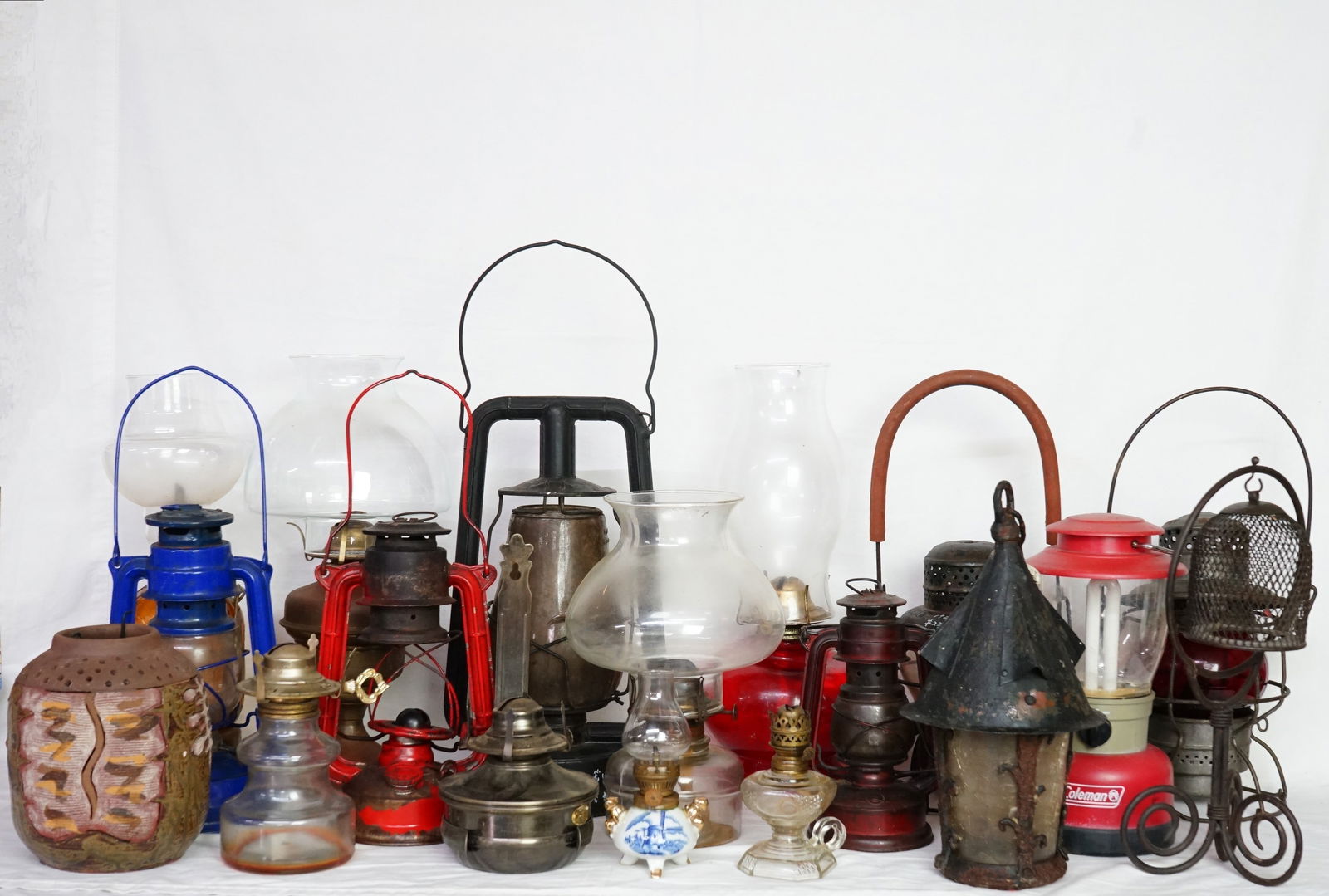 Collection of  18 Vintage  Railroad  Lanterns and  Oil Lamps (1 of 12)