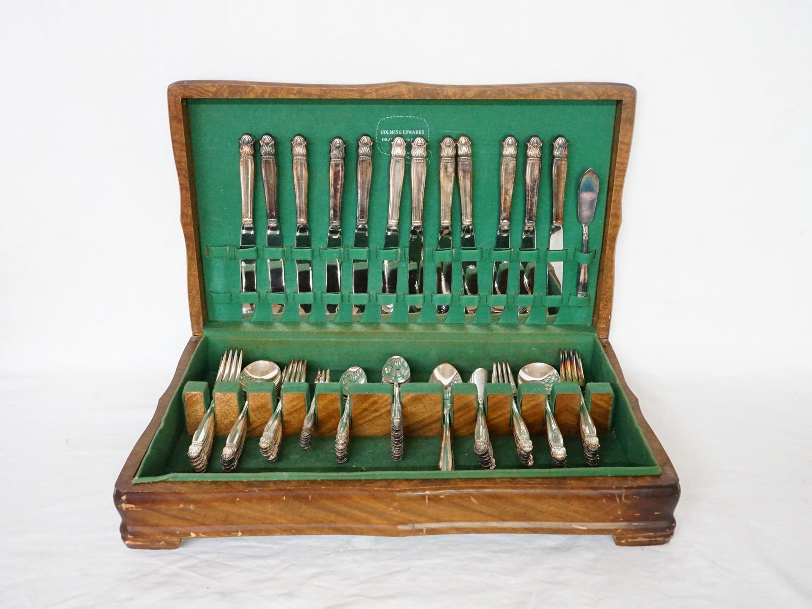 Lot of 81  Holmes & Edwards Silverplated Flatware With Case (1 of 6)