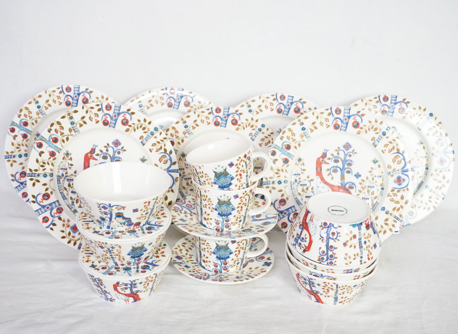 Set of 21 Vintage Iittala Taika Dinnerware: Approximate size: plate diam 8.75 in/ bowl diam 4.75 in/cup diam 3.5 in Shipping: We offer in-house shipping services for most small items. This means that we will take care of packing and shipping th