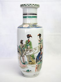 Chinese Famille Verte Rouleau Vase,Qing Dynasty