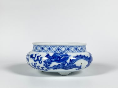 Chinese Blue White Porcelain Dragon Censer