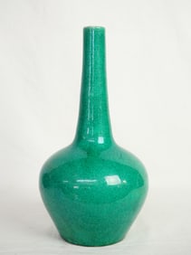 Chinese Apple-Green-Glazed Bottle Vase,19th Century