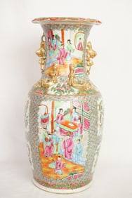 Chinese Rose Medallion Porcelain Vase,19th Century