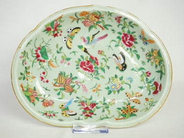 Chinese Export Celadon-Ground 'Flower and Birds' Kidney-Shaped Dish, 19th Century.