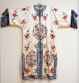 Chinese Silk Embroidered Robe, Early 20th C