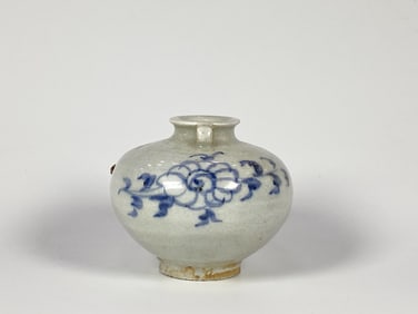 Annamese Blue and White Globular Jarlet