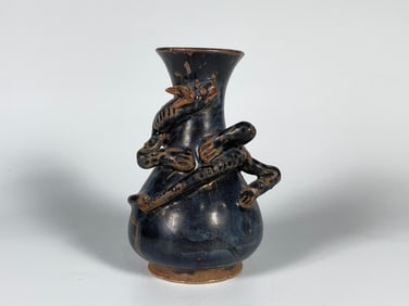 Chinese Cizhou Kiln Applied Dragon Motifs Vase 