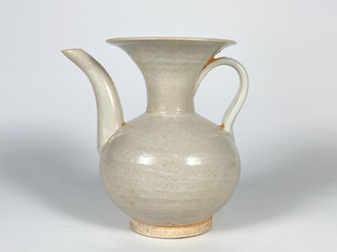 Chinese Yue Ware Celadon Glazed Stoneware Ewer