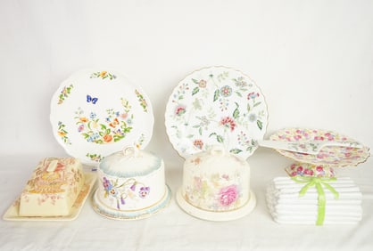 Group of  8 Vintage 'Floral' Porcelain Wares