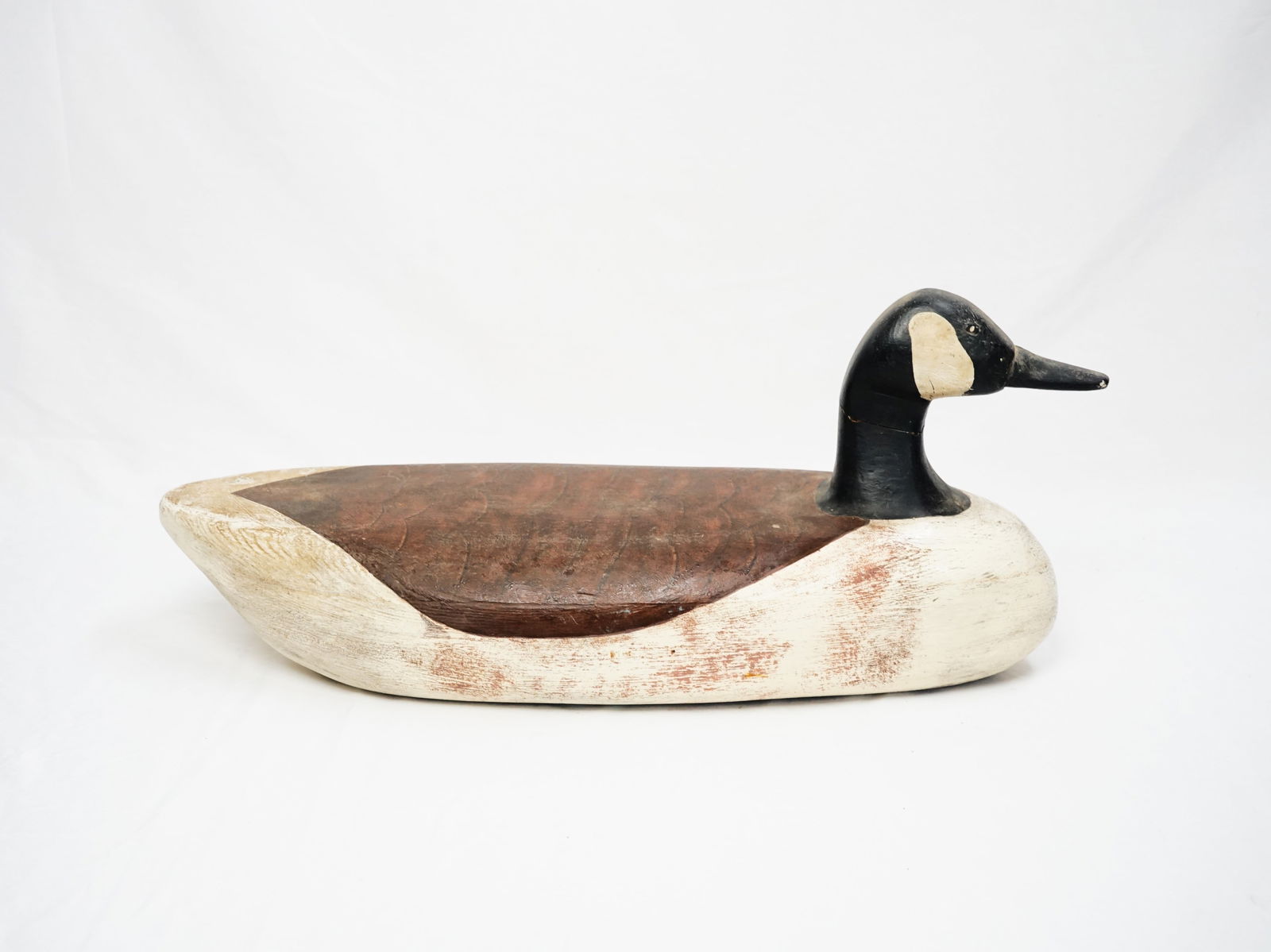 Wild Fowler Carved and Painted Canada Goose Decoy (1 of 5)