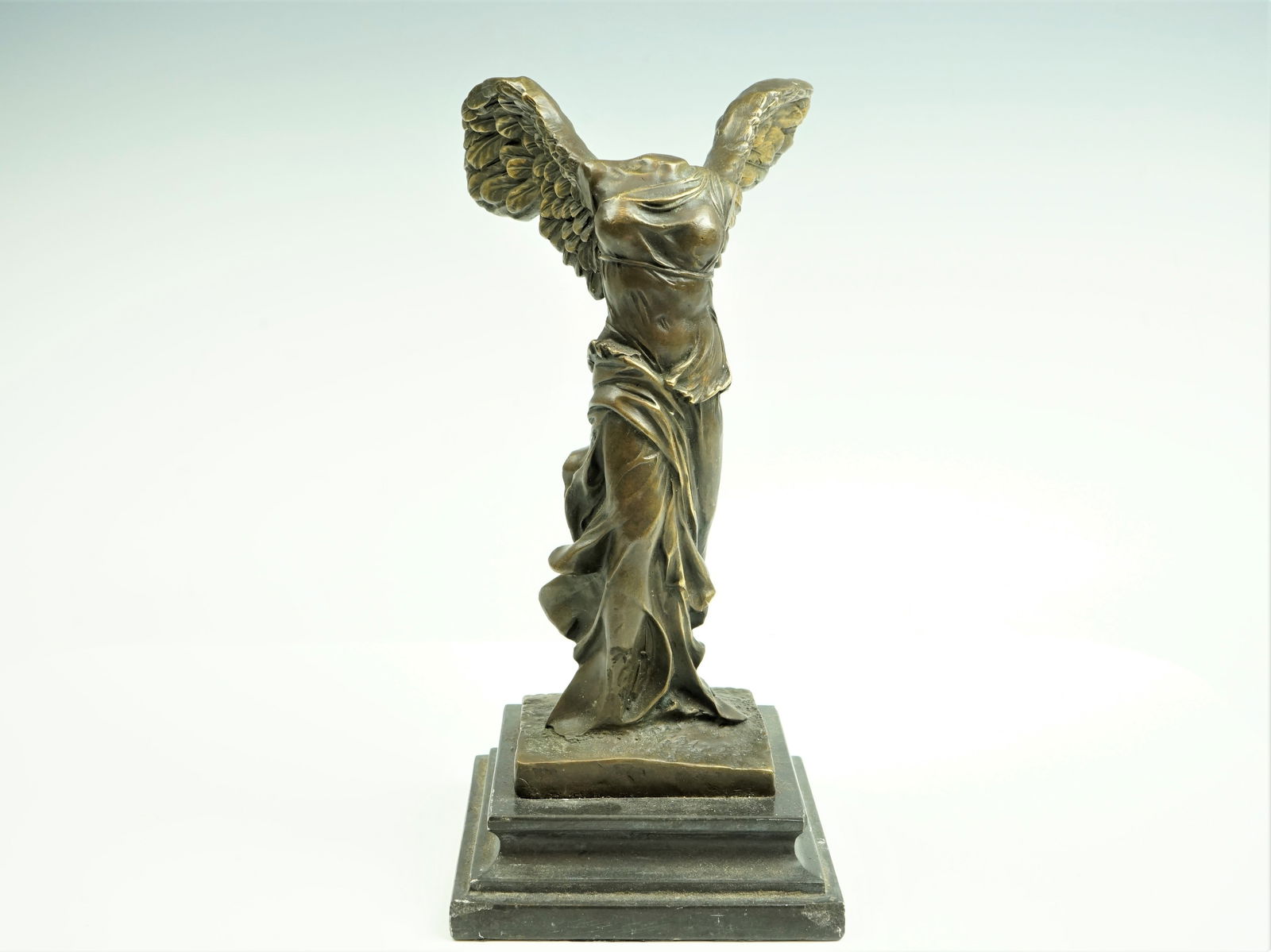 Ancient Greek Winged Victory of Samothrace Bronze Statue,19th C (1 of 7)