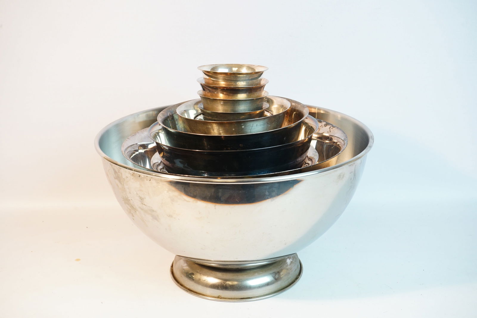 Lot of Vintage Silver-Plated Serving Bowls (1 of 13)