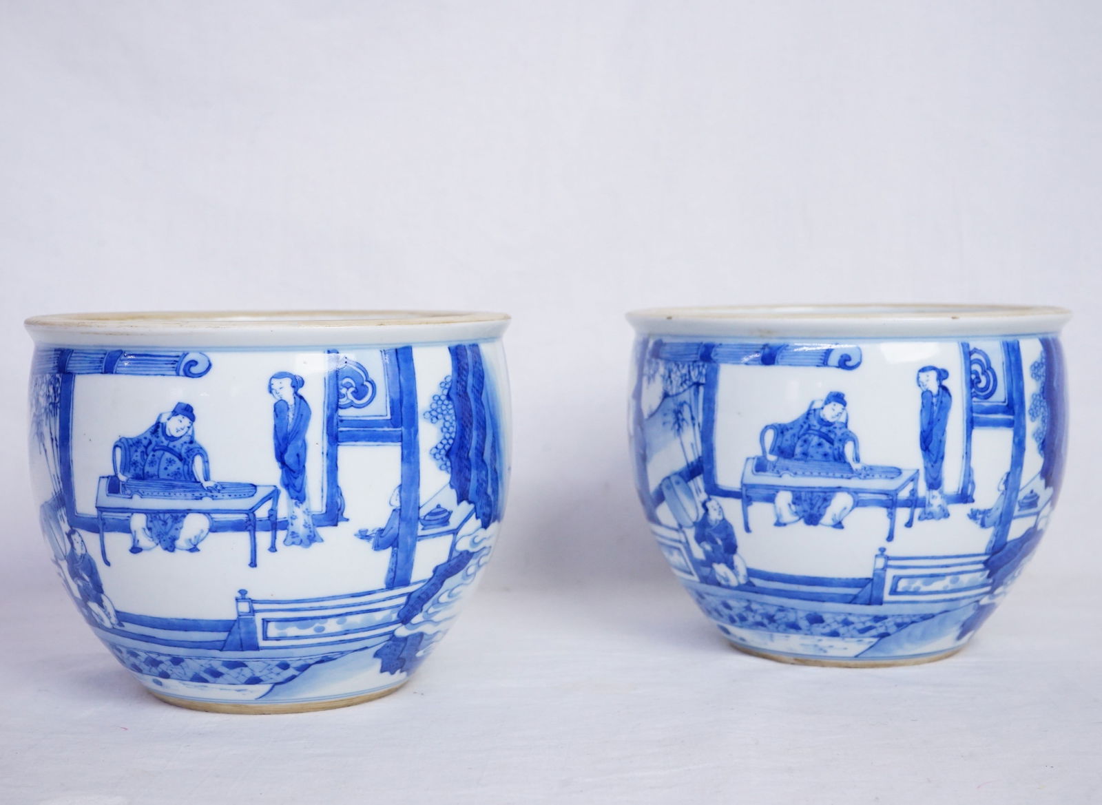 Lot of 2 Chinese Blue and White 'Figural' Jardinières,18th century (1 of 14)