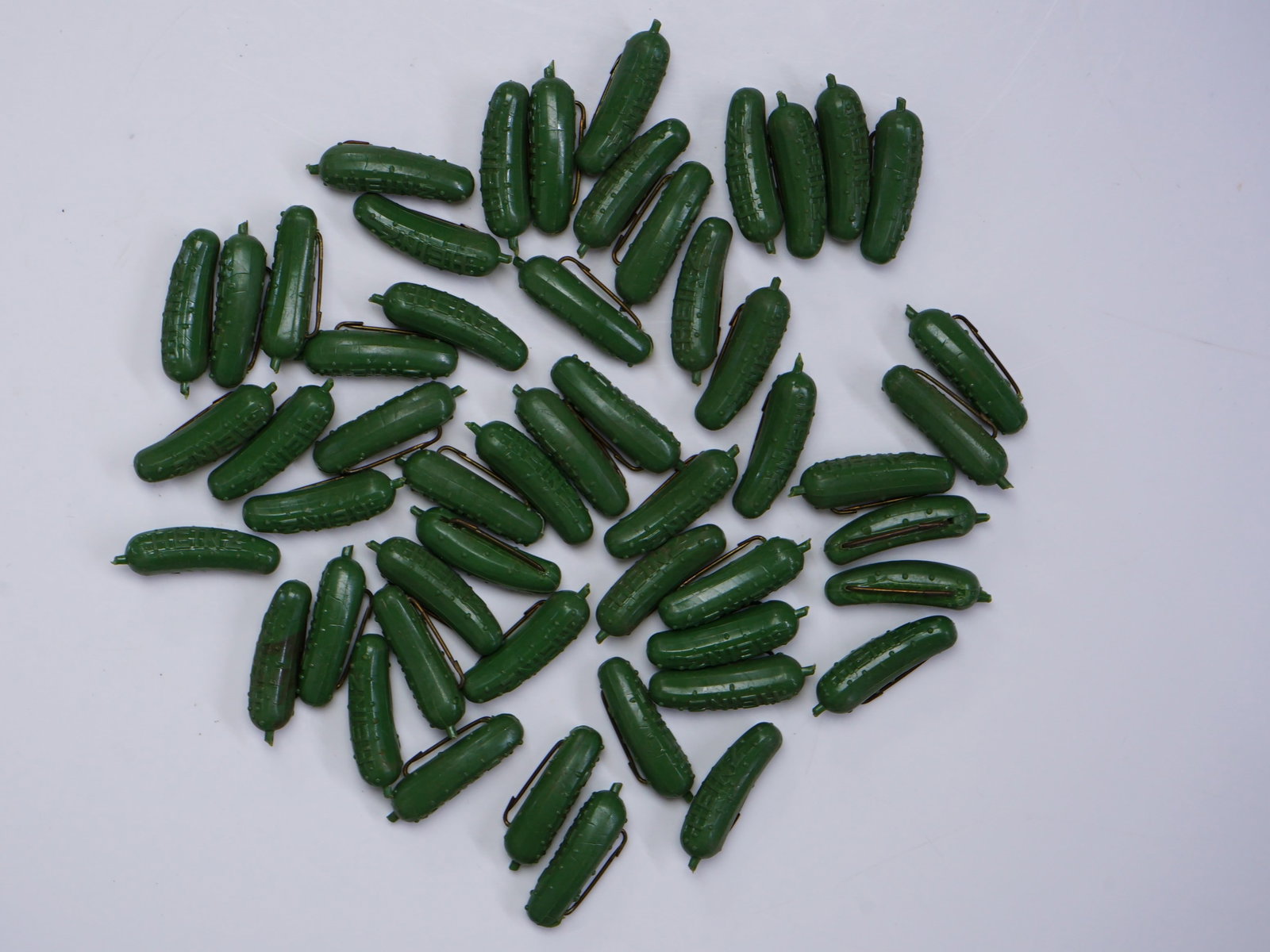 Set of 54 Vintage Heinz Advertising Green Pickle Pins: Approximate size: L:1.25 in Shipping: We offer in-house shipping services for most small items. This means that we will take care of packing and shipping the items directly to you. For larger or speci