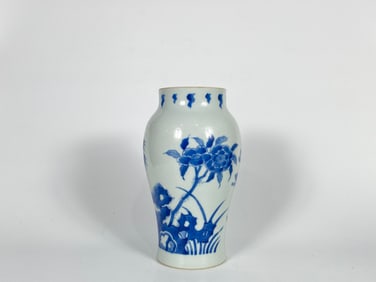 Chinese Ming'Peony and Rock' Porcelain Jar