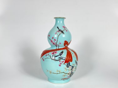 Chinese Turquoise-Ground Gourd-Form Vase,with Qianlong Mark