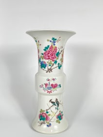 Chinese Famille Rose Porcelain Beaker Vase, 19th-20th Century