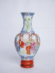Chinese Famille Rose 'Figural' Wall Vase,Mid-Qing Dynasty