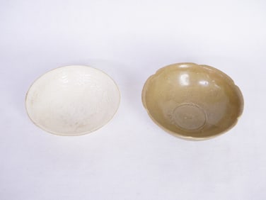 Lot of 2 Chinese Glazed Porcelain Bowls