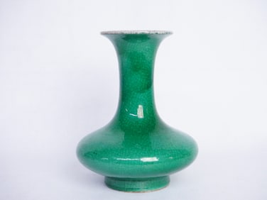Chinese Green Glazed Porcelain Vase, 19th Century