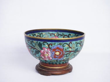 Chinese Cloisonne Enamel 'Foodog' Bowl, 19th Century