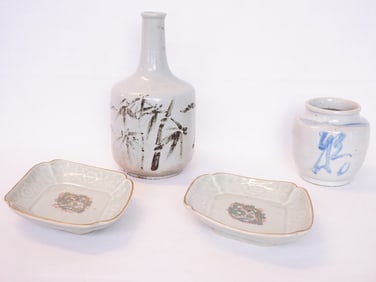 Group of Four Japanese and Korean Porcelain Ware