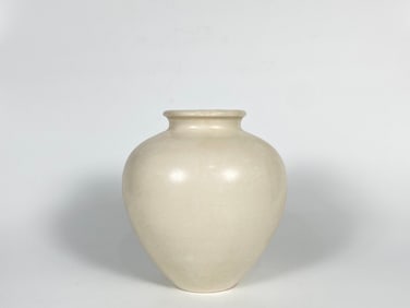 A White-Glazed Pottery Jar, Probaly Tang Dynasty