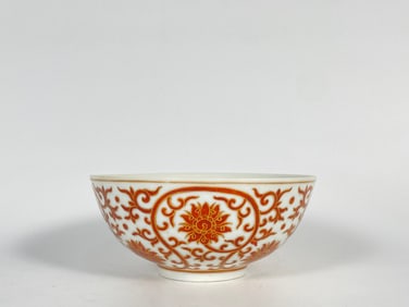 Gilt and Iron-Red Decorated 'Lotus Blossoms' Bowl, Daoguang Mark