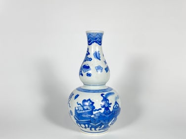 A Blue and White Double Gourd Vase
