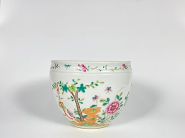 A Chinese Famille Rose 'Deer' Porcelain Jardiniere