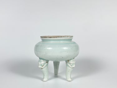 A Small Longquan Celadon Tripod Censer