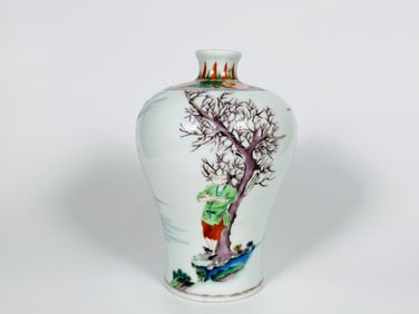 A Famille Verte 'Figuial' Porcelain Vase, Kangxi Mark