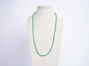 A Chinese Jadeite Beads Necklace