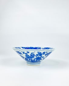 Chinese Blue And White 'Flowers And Insects' Bowl
