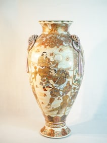 Large Japanese Meiji Satsuma Vase