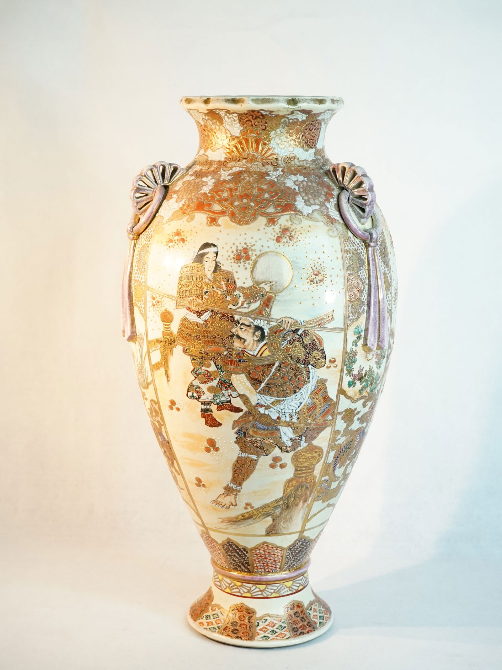 Large Japanese Meiji Satsuma Vase