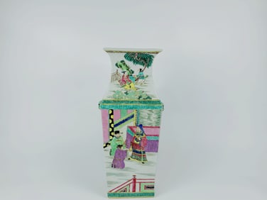 A Rare Famille Rose Quadrangular Vase,18th-19th Century