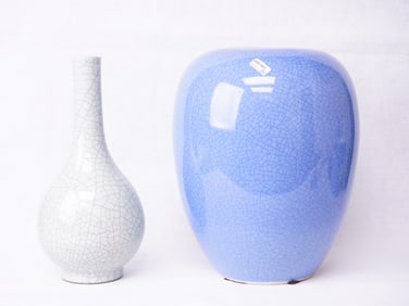 Chinese Blue Crackle Glaze Jar and Guan-Type Bottle Vase with Mark