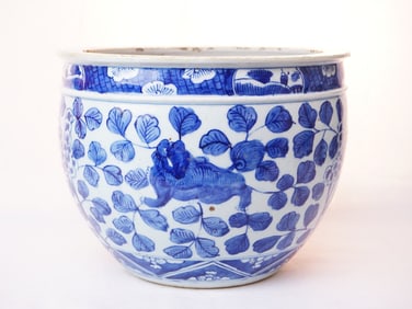 Chinese Blue and White Porcelain Jardiniere,Qing Dynasty