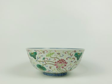 A Famille Rose and Blue and White 'Lotus' Bowl,Guanxug Marks
