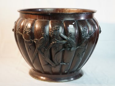 Large Japanese Bronze Jardiniere, Late Meiji