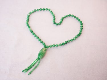 Chinese Jadeite Beads Necklace
