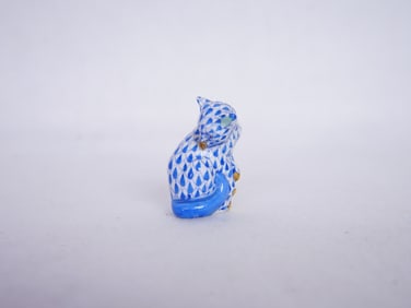 Herend Blue Fishnet Miniature Cat